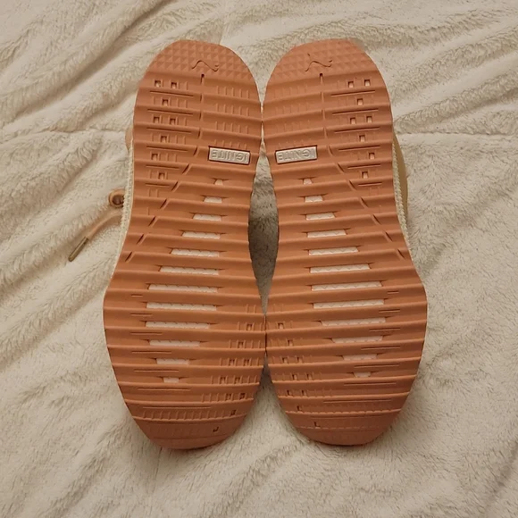 Puma EvoKnit Tennis Shoes - Picture 2 of 5